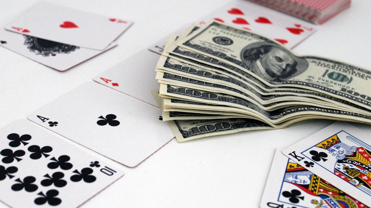 Why You Should Play Blackjack Online For Real Money? 